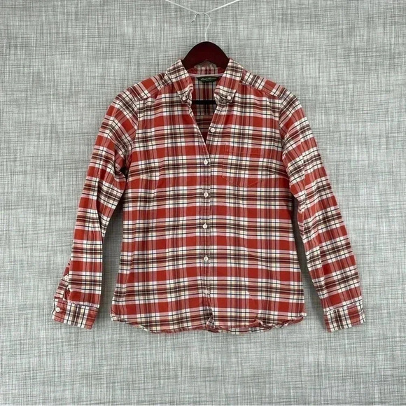 Eddie Bauer Womens Size S long sleeve button down plaid shirt 0225 - Picture 1 of 8